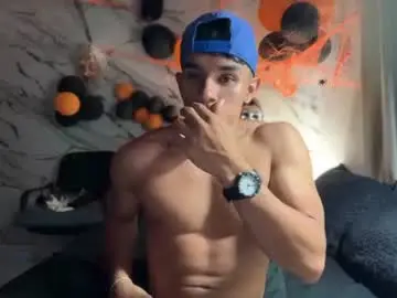 Chaturbate Free Porn Cam of joulianogreco1