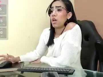 Chaturbate Live Sex Cam of miakarsson