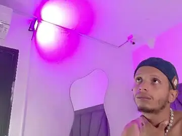 Chaturbate Live Sex Cam of naughtyfusion_os