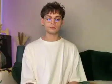 Chaturbate Adult Webcam of oliverlawrence