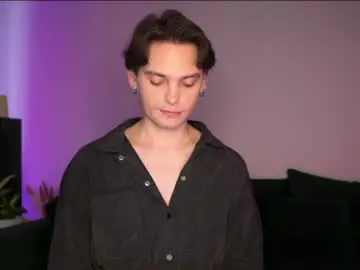 Chaturbate Watch Live Sex Cams of oliverlawrence