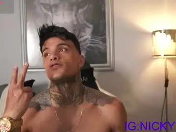 Chaturbate Free Live Porn of alan_morrys