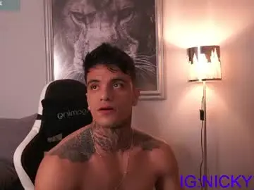 Chaturbate Free Porn Cam of alan_morrys