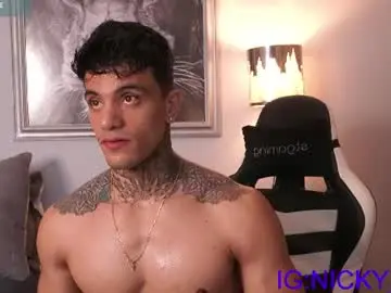 Chaturbate Adult Video Chat of alan_morrys
