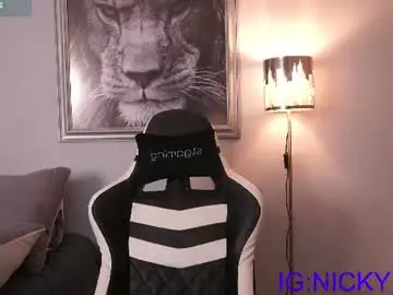 Chaturbate Live Sex Cam of alan_morrys