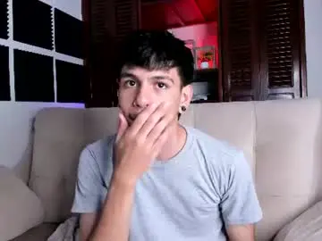 Chaturbate Live Porn of austin_falcon