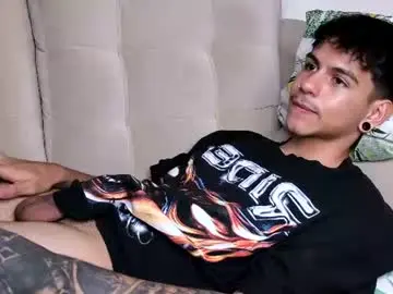 Chaturbate Sex Chat of austin_falcon