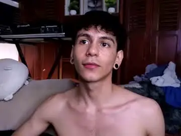 Chaturbate Nude Webcam of austin_falcon