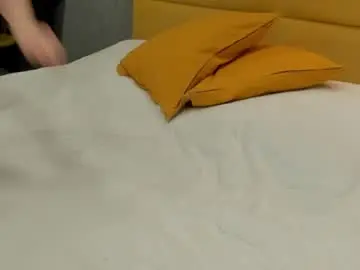 Chaturbate Live Porn of miymiy1