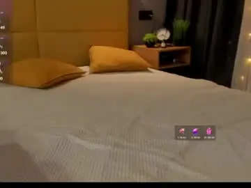 Chaturbate Watch Live Sex Cams of miymiy1