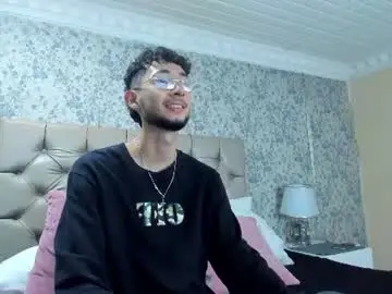 Chaturbate Live Porn of noah_ashford