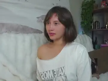 Chaturbate Live Sex Cam of rhebageigel