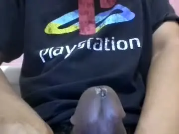 Chaturbate Watch Live Sex Cams of davidbigdick24