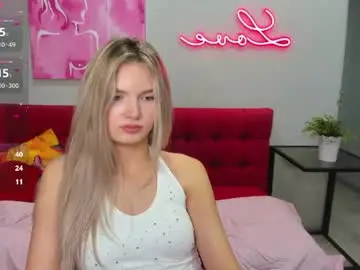 Chaturbate Best live sex cam show of evelineamore