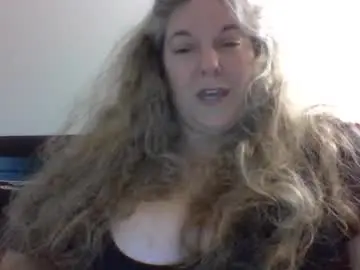 Chaturbate Adult Webcams of hippysnewhere