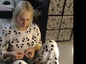 Chaturbate Best live sex cam show of mrsluck