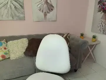Chaturbate Free Live Porn of rousee_v