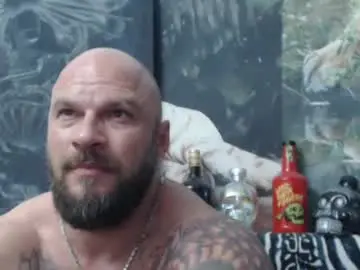 Chaturbate Live Sex Cam of viking_me