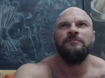 Chaturbate Live Sex Cam of viking_me