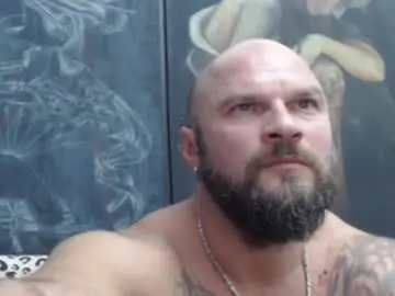 Chaturbate Live Sex of viking_me