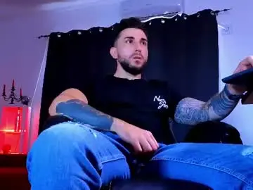 Chaturbate Live Porn of mightyaaron