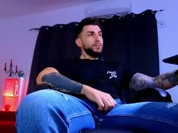 Chaturbate Free Porn Cam of mightyaaron
