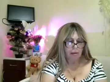 Chaturbate Live Sex Cam of susiexnoreen