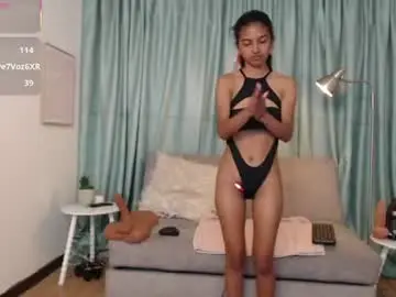 Chaturbate Sex Cam of yuliethpetite