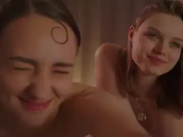 Chaturbate Live Sex Cam of lynnalltop
