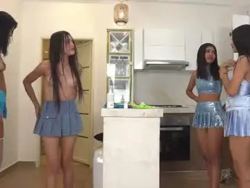 Chaturbate Sex Chat of petites_perles