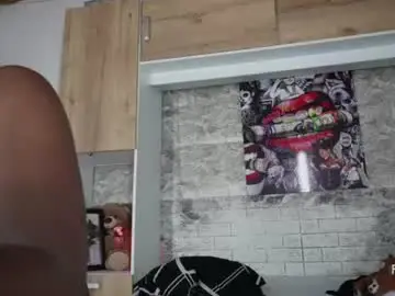 Chaturbate Watch Live Sex Cams of sami_ross1