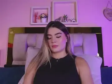 Chaturbate Best live sex cam show of _emily_r