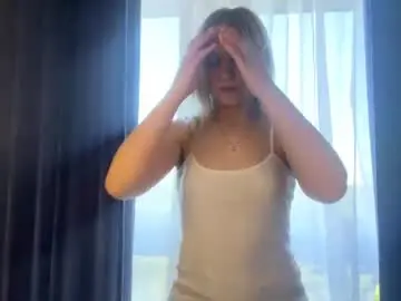Chaturbate Live Sex Cam of alice_watsonn