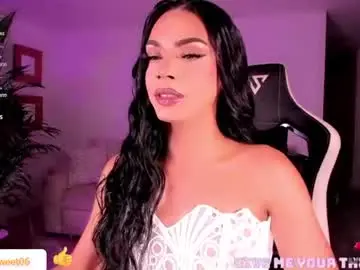 Chaturbate Live Sex Cam of sweett_shinexx