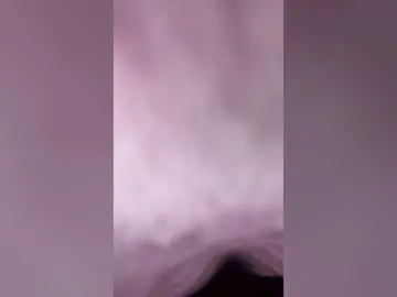Chaturbate Live Sex Cam of _bellaswwet_