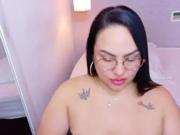 Chaturbate Free Live Porn of curvy_sexyvalen