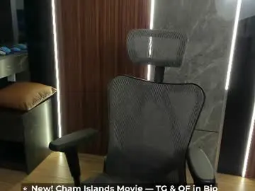 Chaturbate Live Sex Cam of calvin_loves_you