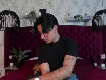 Chaturbate Sex Cam of andyjoy_