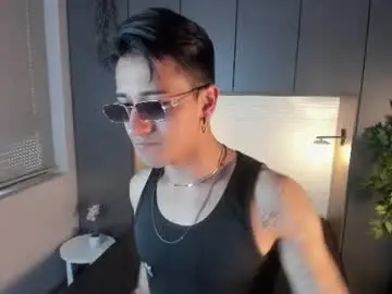 Chaturbate Adult Webcam of andyjoy_