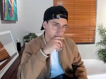 Chaturbate Watch Live Sex Cams of andyjoy_