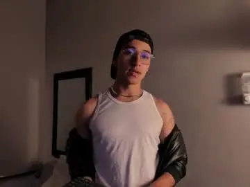 Chaturbate Sex Cam of andyjoy_