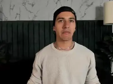 Chaturbate Watch Live Sex Cams of andyjoy_