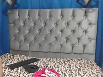 Chaturbate Live Sex Cam of latina_cute_20