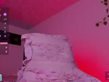Chaturbate Adult Video Chat of leah_hots