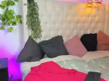 Chaturbate Live Sex Cam of quiinn__bx