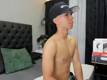 Chaturbate Best live sex cam show of ricky_backus