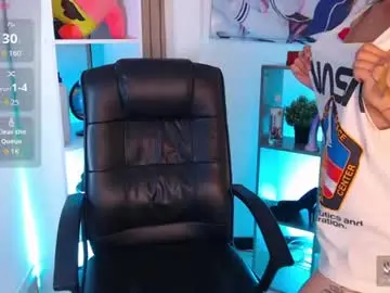 Chaturbate Live Sex Cam of tasty_candy18