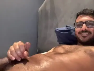 Chaturbate Live Sex Cam of thelargeman957