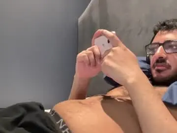 Chaturbate Watch Live Sex Cams of thelargeman957
