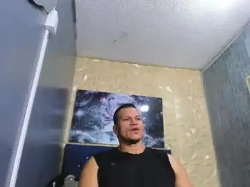 Chaturbate Live Sex of tyleer_scot